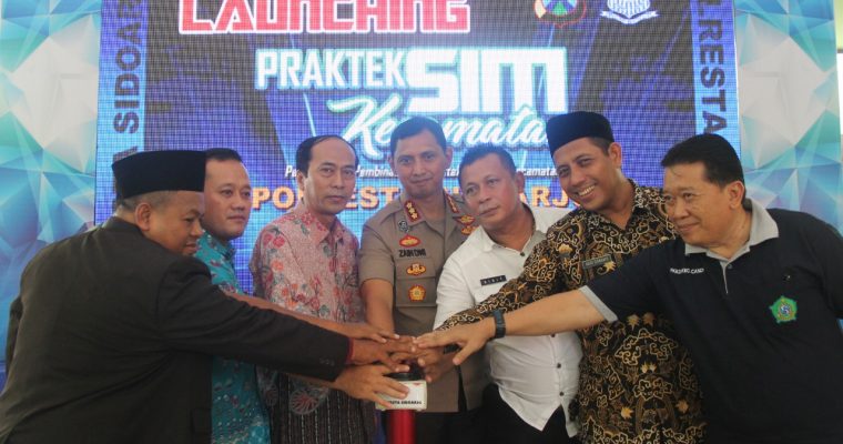 Umsida Hadiri Launching Smart Driving Bersama Polresta Sidoarjo
