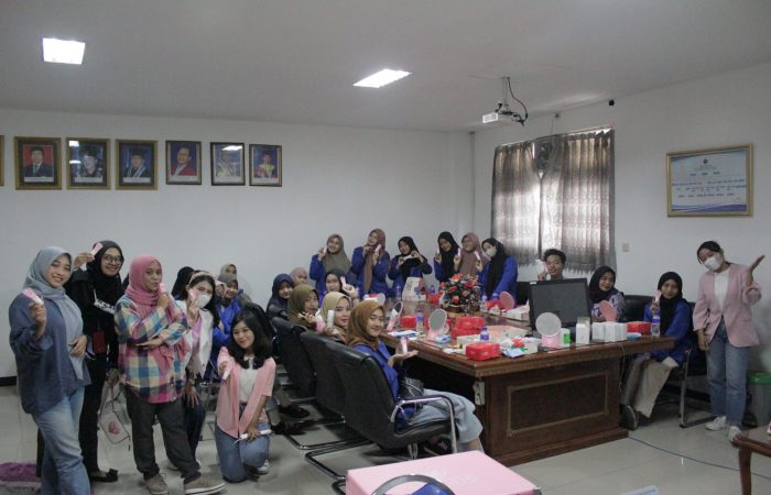 Kegiatan Beauty Class