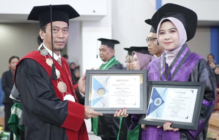 Menginspirasi, Wisudawan Umsida Ini Lulus 3,5 Tahun dan Raih Predikat Terbaik dan Berprestasi