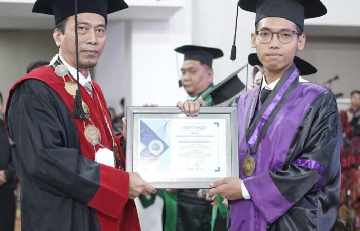 Muda, Cerdas dan Pekerja Keras, Patut Disematkan Kepada Wisudawan Terbaik Umsida Ini