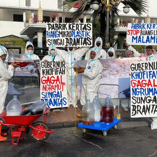 long march kritisi kali Brantas