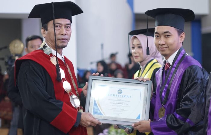 Konsisten Dalam Menerapkan Gaya Belajarnya, Kunci Sukses Wisudawan Terbaik Ini