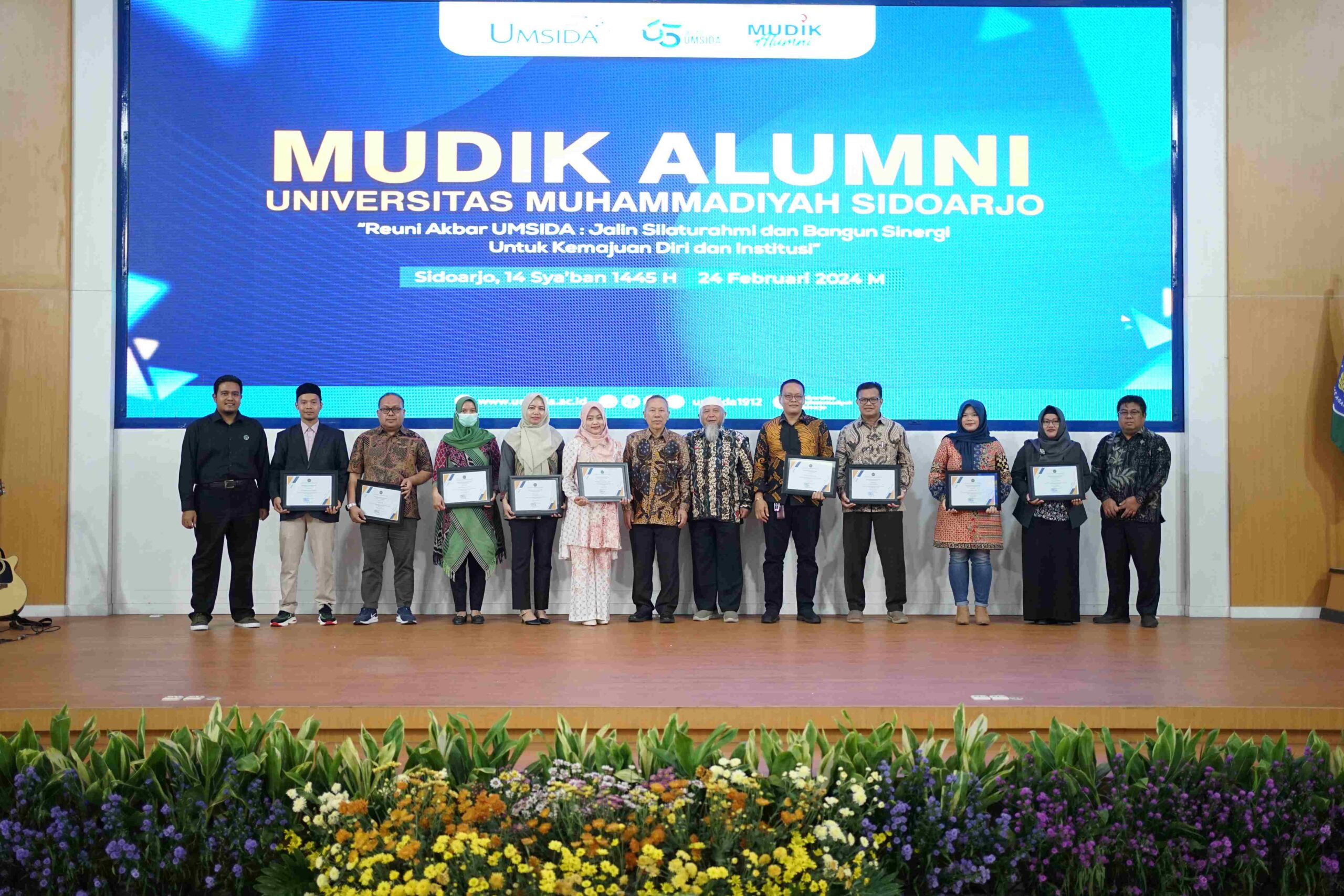 penghargaan kepada mitra DUDI di mudik alumni