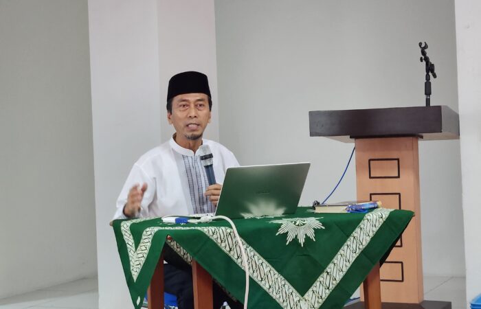 Produktivitas Kerja di AUM Harus Ditingkatkan, Ungkap Rektor Umsida