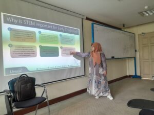 Mahasiswa Malaysia Ini Dapatkan Ilmu STEM Untuk Anak Dari Dosen Umsida