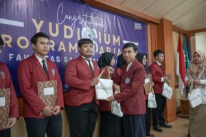 yudisium terbaik FST 2024