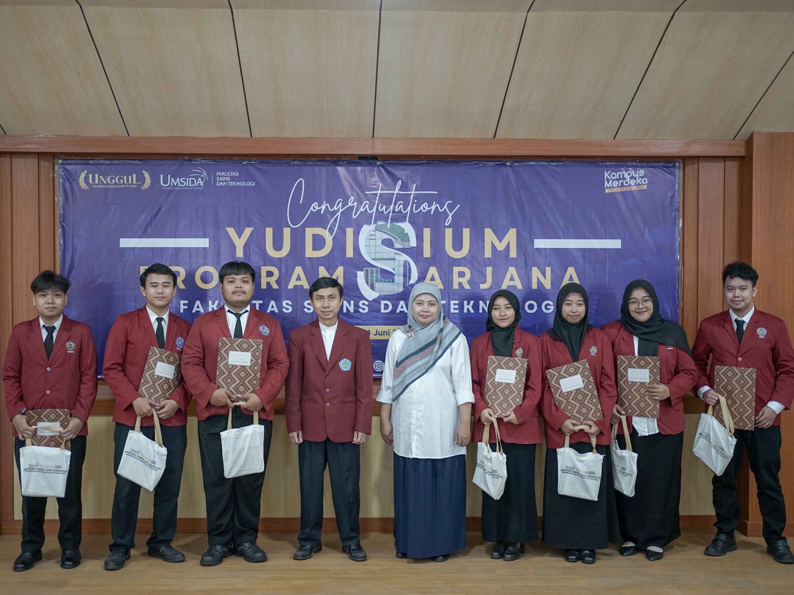 yudisium terbaik FST 2024