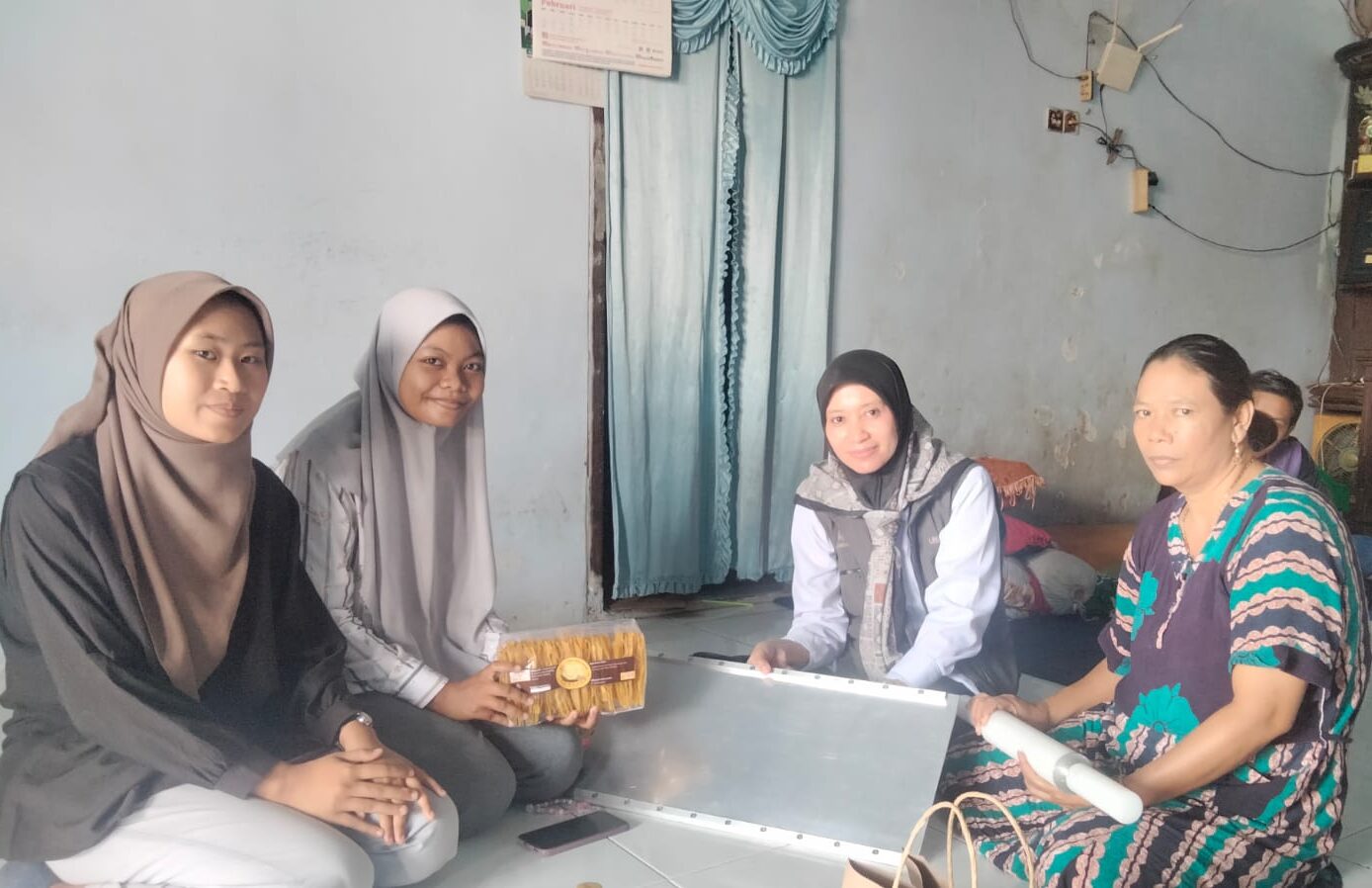 Raih Hibah BIMA, Dosen Umsida Beri Alat Produksi Pada UMKM