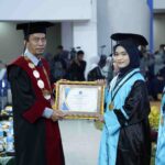 wisudawan fikes umsida