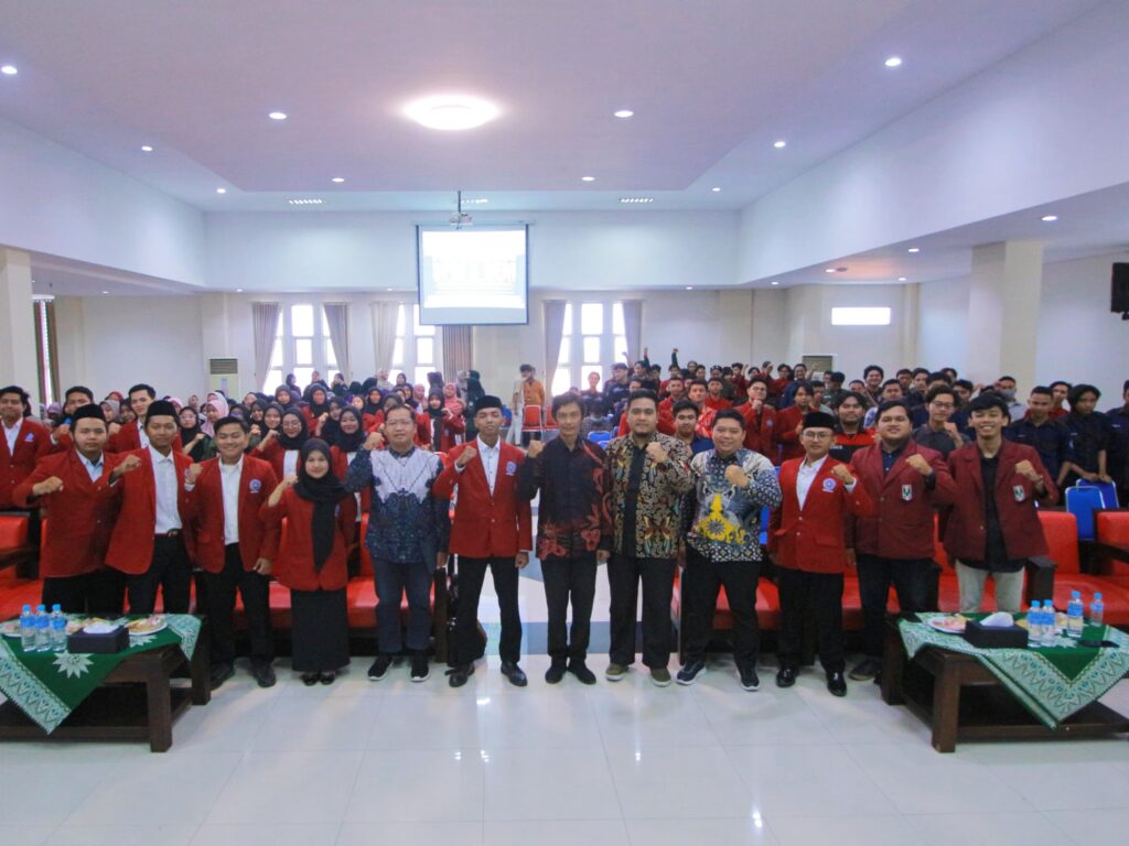 Porno akaning xotinini sikdi onlayn