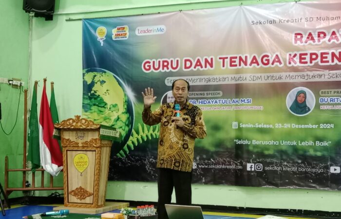 AUM Harus Berdaya Saing: Rektor Umsida Serukan Transformasi SDM