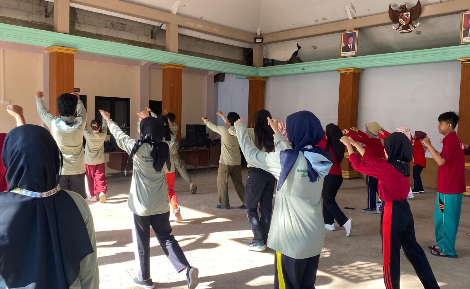 KKNP 53 Umsida Desa Dilem dan BBK Unair Kontribusi di Kegiatan Rutin PKK