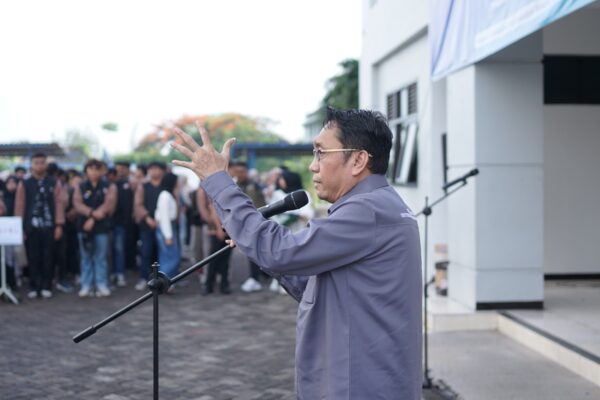 Bawa Misi Desa Mandiri dan Berdaya, 981 Mahasiswa Umsida Diberangkatkan