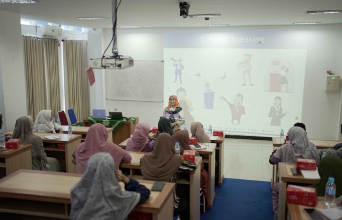 pelatihan public speaking