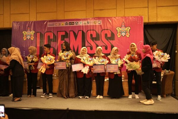 ICEMSS 2025 Tunjukkan Kekuatan Jaringan Global Ikom Umsida, 6 Negara Terlibat