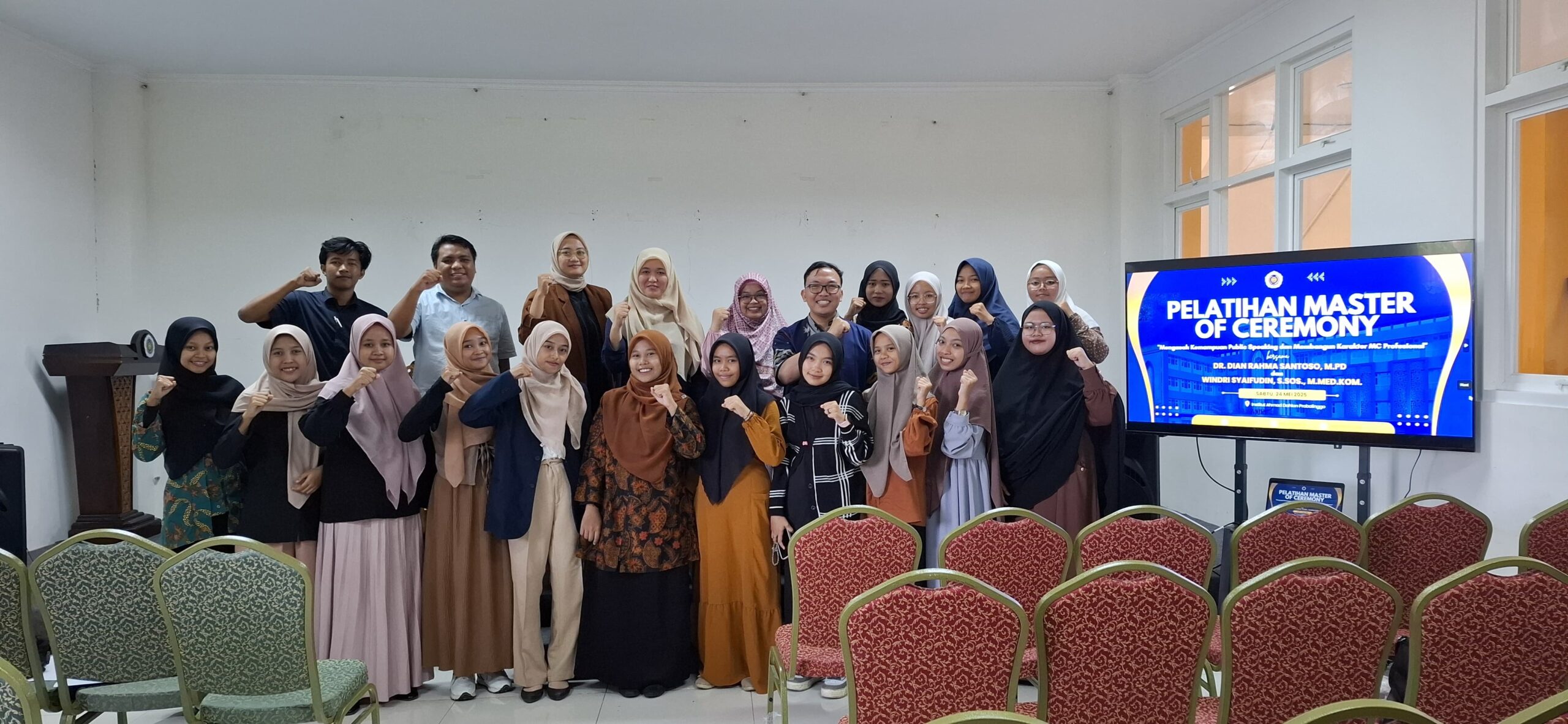 MC Hebat Tak Lahir Sendiri, Umsida dan UPN Veteran Jatim Hadir untuk Mahasiswa IAD