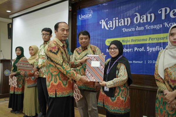 penyerahan SK jabatan struktural fakultas dan prodi