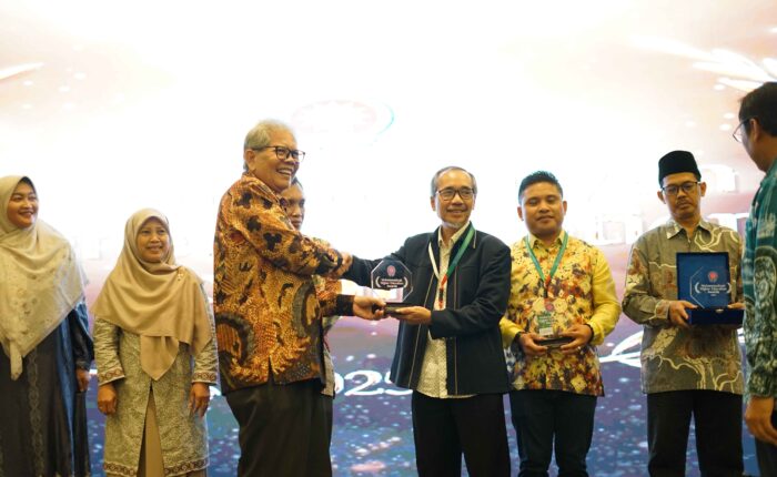 Umsida Kampus Islami Terbaik III_11zon