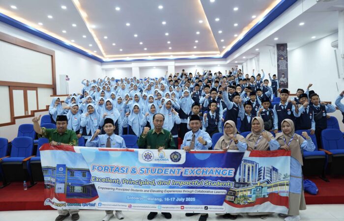 SMP Muhammadiyah Plus Salatiga ke Umsida 3