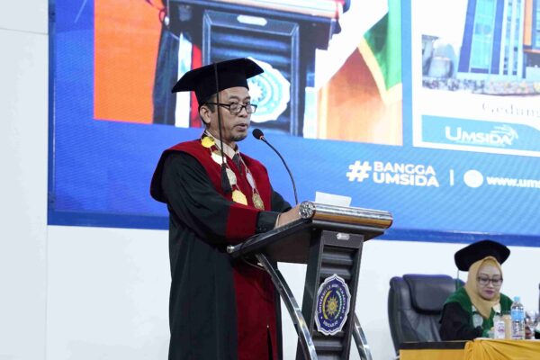 wisuda ke-45 Umsida