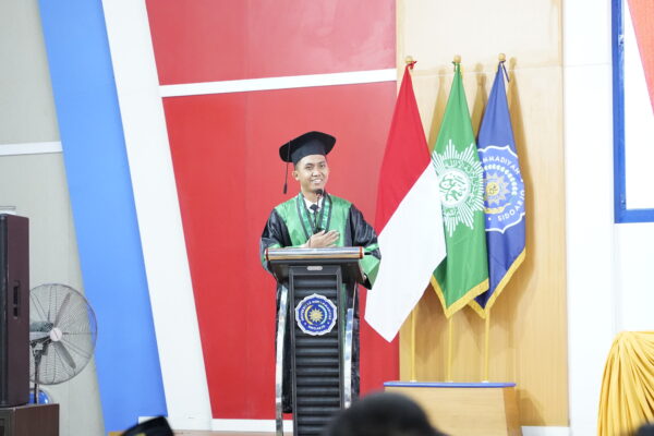 wisudawan berprestasi Umsida 2