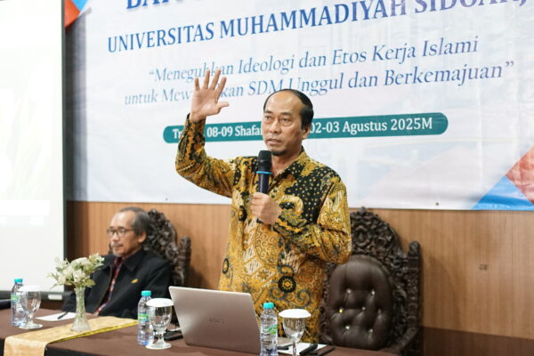 tauhid menurut rektor Umsida