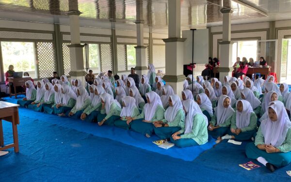 Edukasi Kesehatan Reproduksi Fikes Umsida