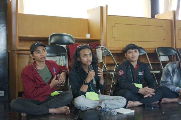 mahasiswa harus kritis 2