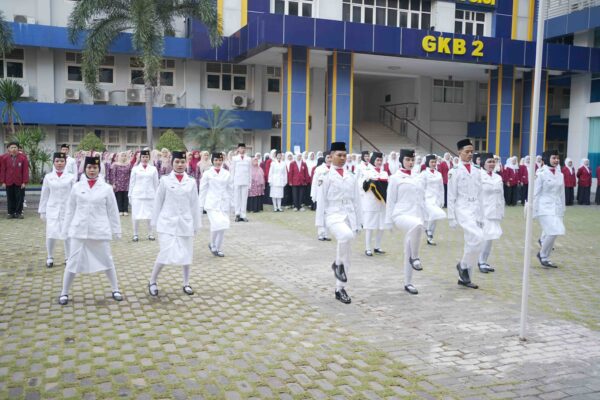petugas upacara Umsida di HUT RI ke-80 2