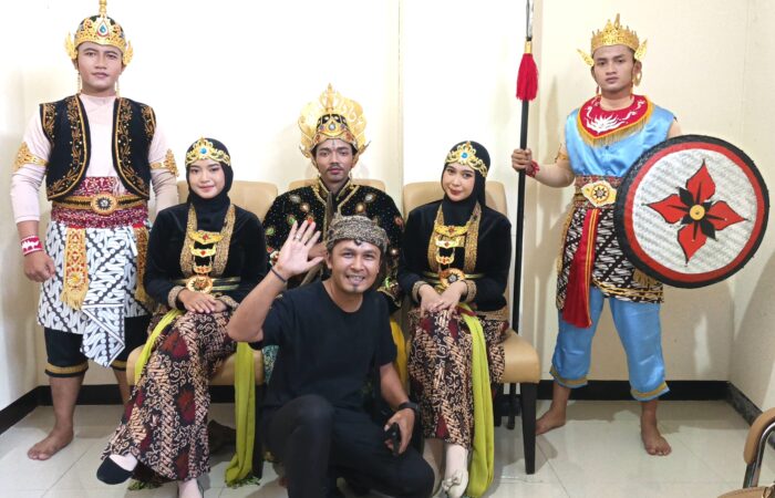 drama kolosal Kerajaan Kahuripan