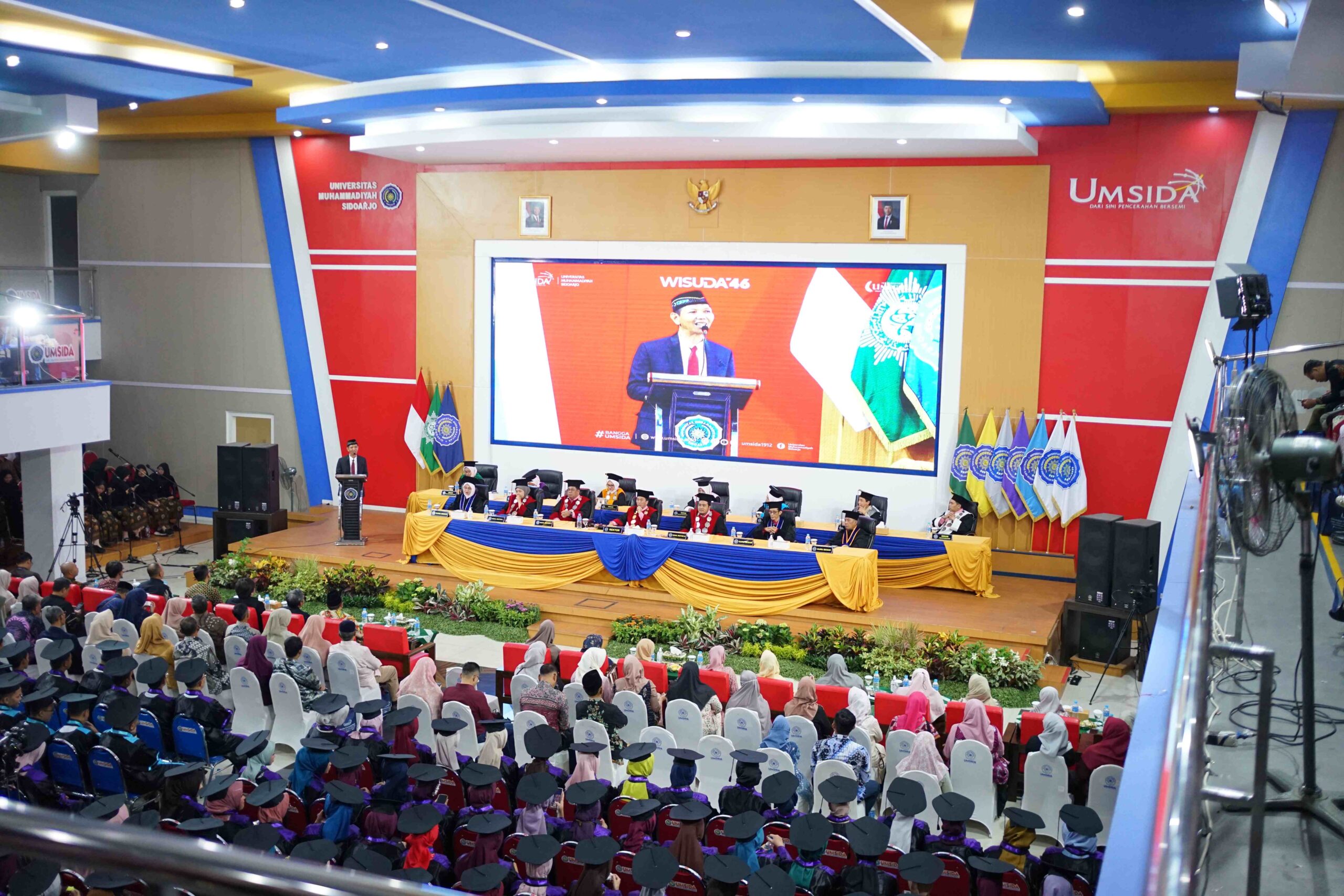 lulusan: wisudawan Umsida 2025 4