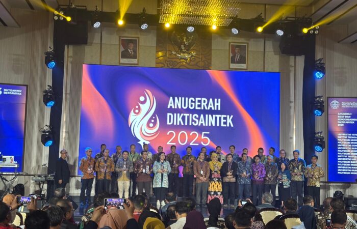 abdimas Umsida di anugerah Diktisainetk 2025 1