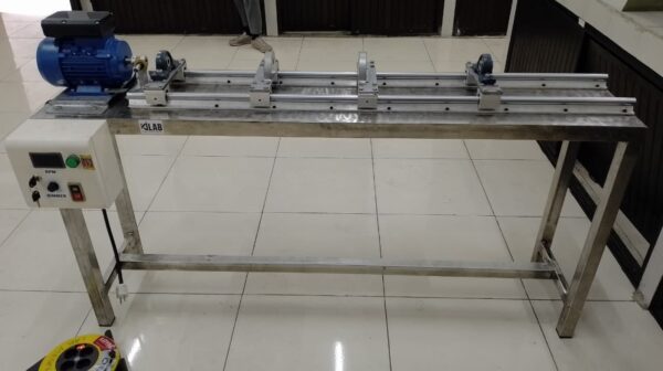 Laboran Teknik Mesin Berkesempatan untuk mengenalkan inovasinya yang bertajuk Rancang Bangun