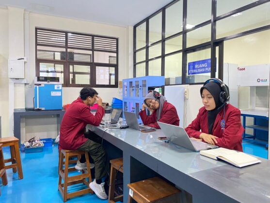 prestasi mahasiswa Fikes