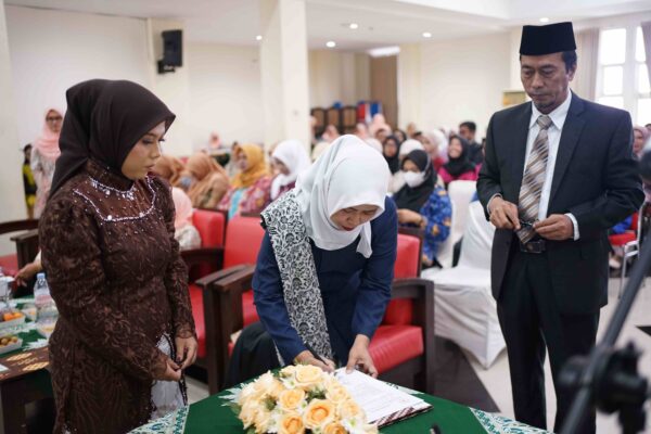 tenaga kesehatan profesional 3