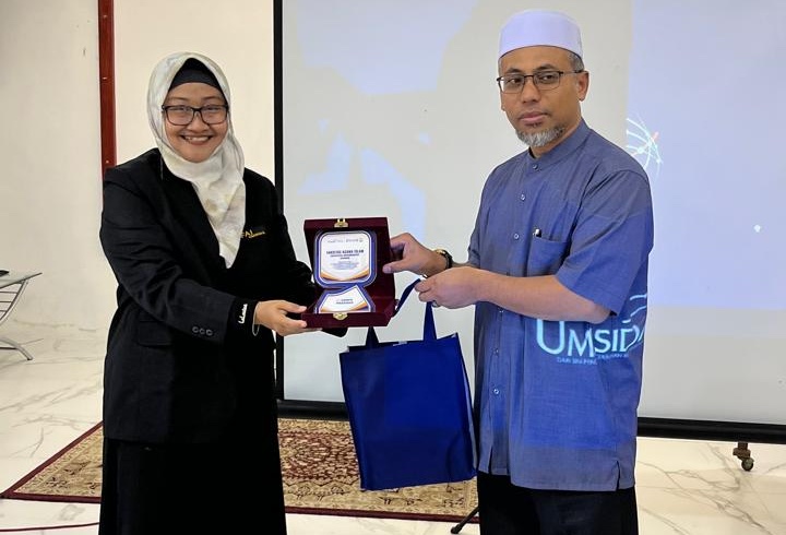 fai Umsida ke UnisZA