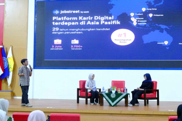 persiapan dunia kerja mahasiswa