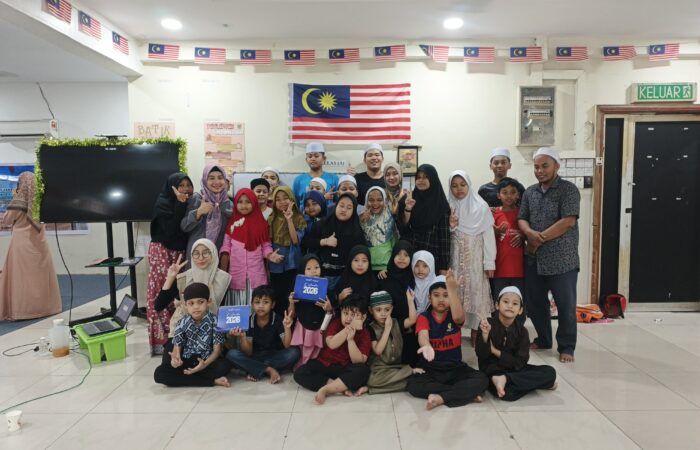 abdimas kepada peserta didik sb at tanzil malaysia