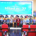 penghargaan untuk dosen dan tendik 2