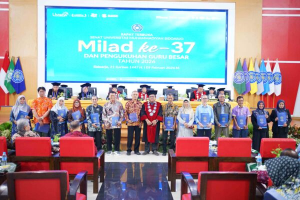 penghargaan dosen dan tendik, prof syafiq