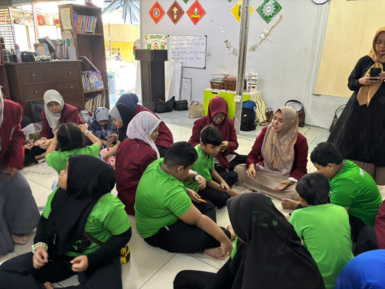 abdimas di Sanggar Bimbingan Kampung Pandan 2