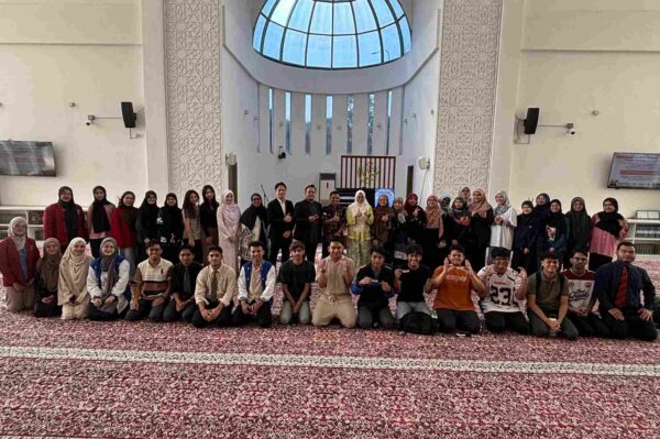 abdimas soal kelola stres pada mahasiswa di MSU 1