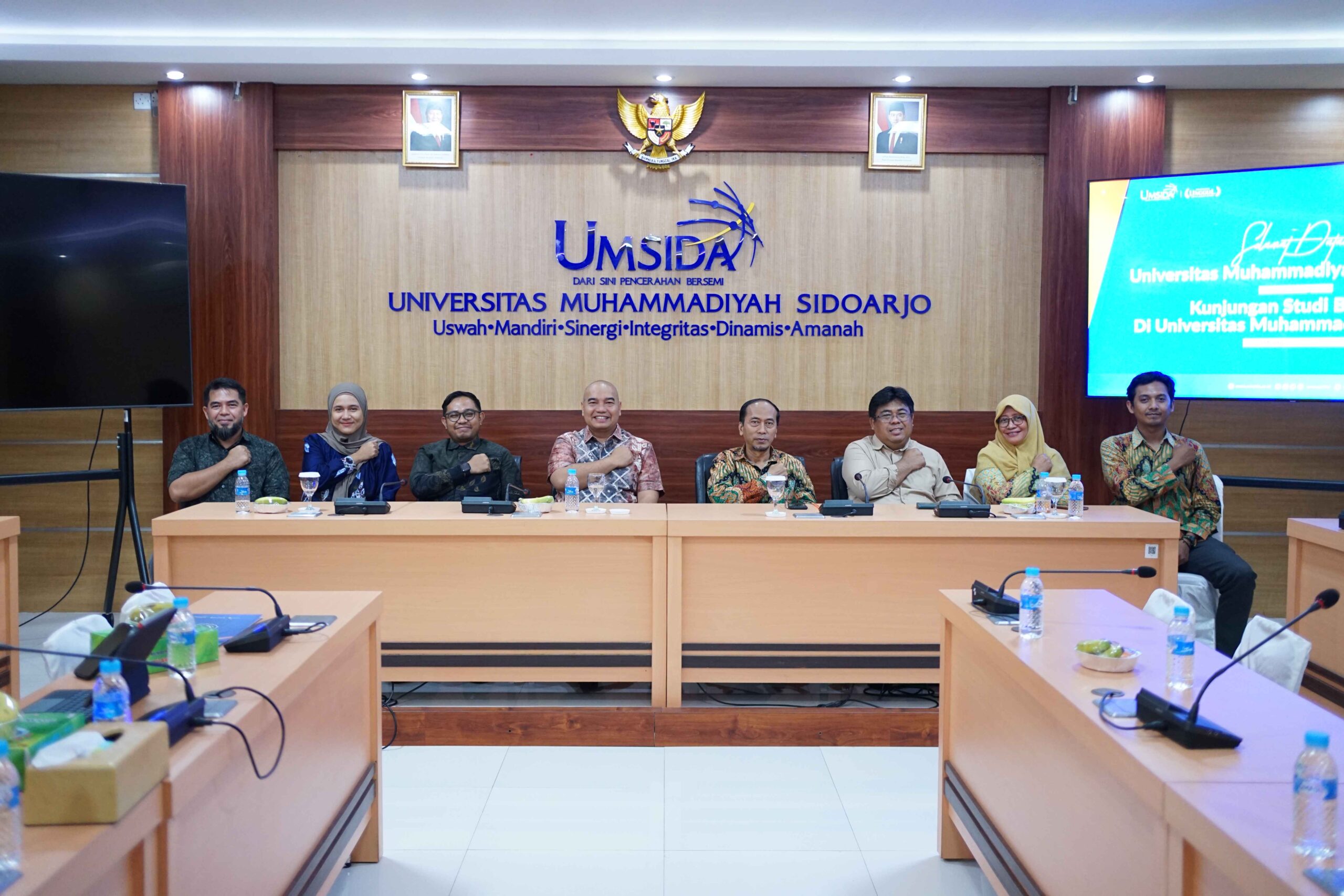 kunjungan pembangunan gedung FK UMBJM