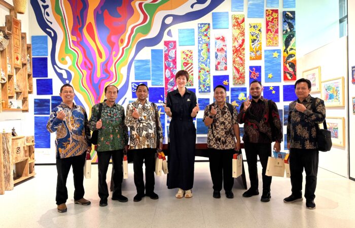 kunjungan rektor ke Guangzhou Development Zone Foreign Language School 1