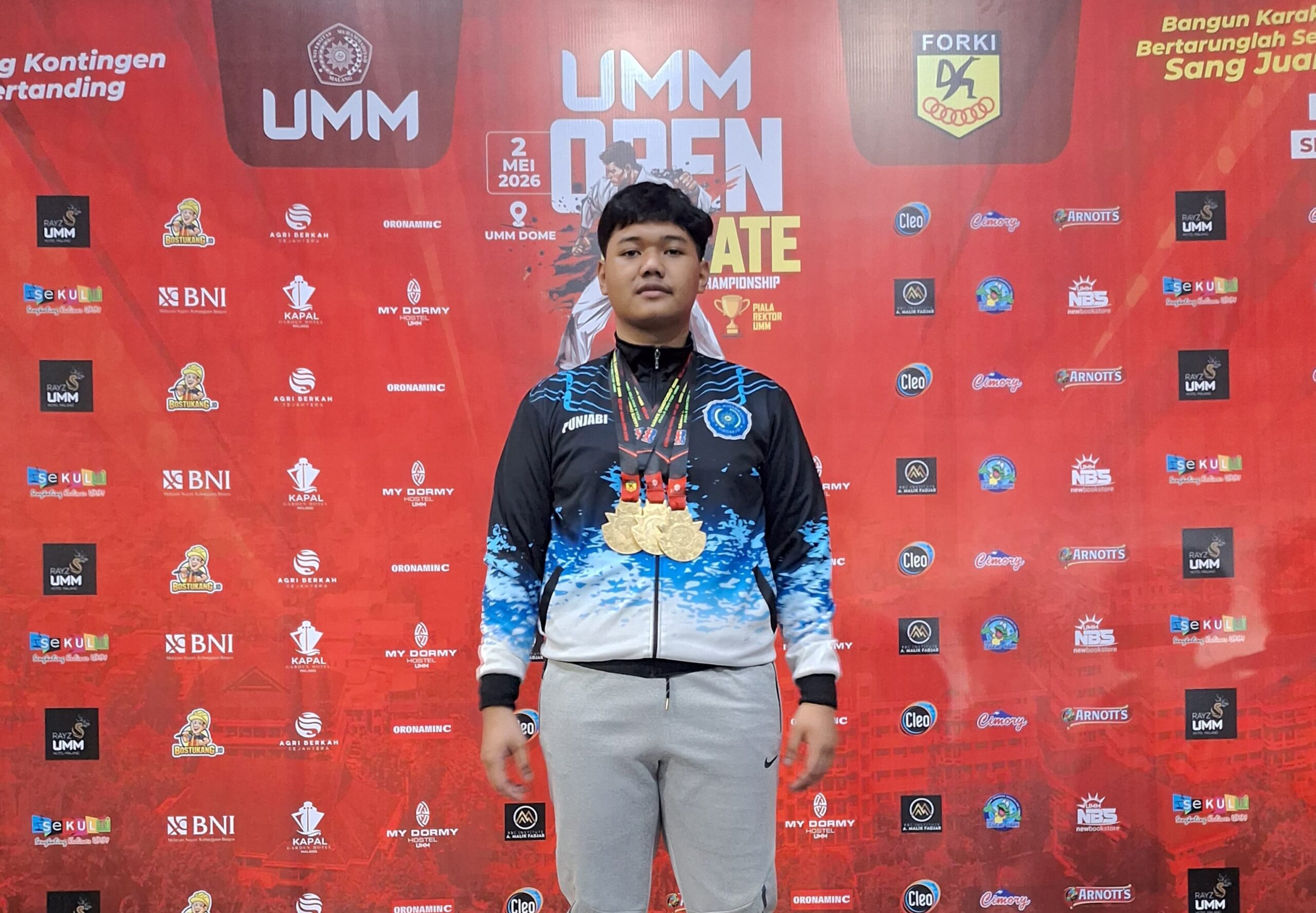 3 emas dalam 1 pertandingan