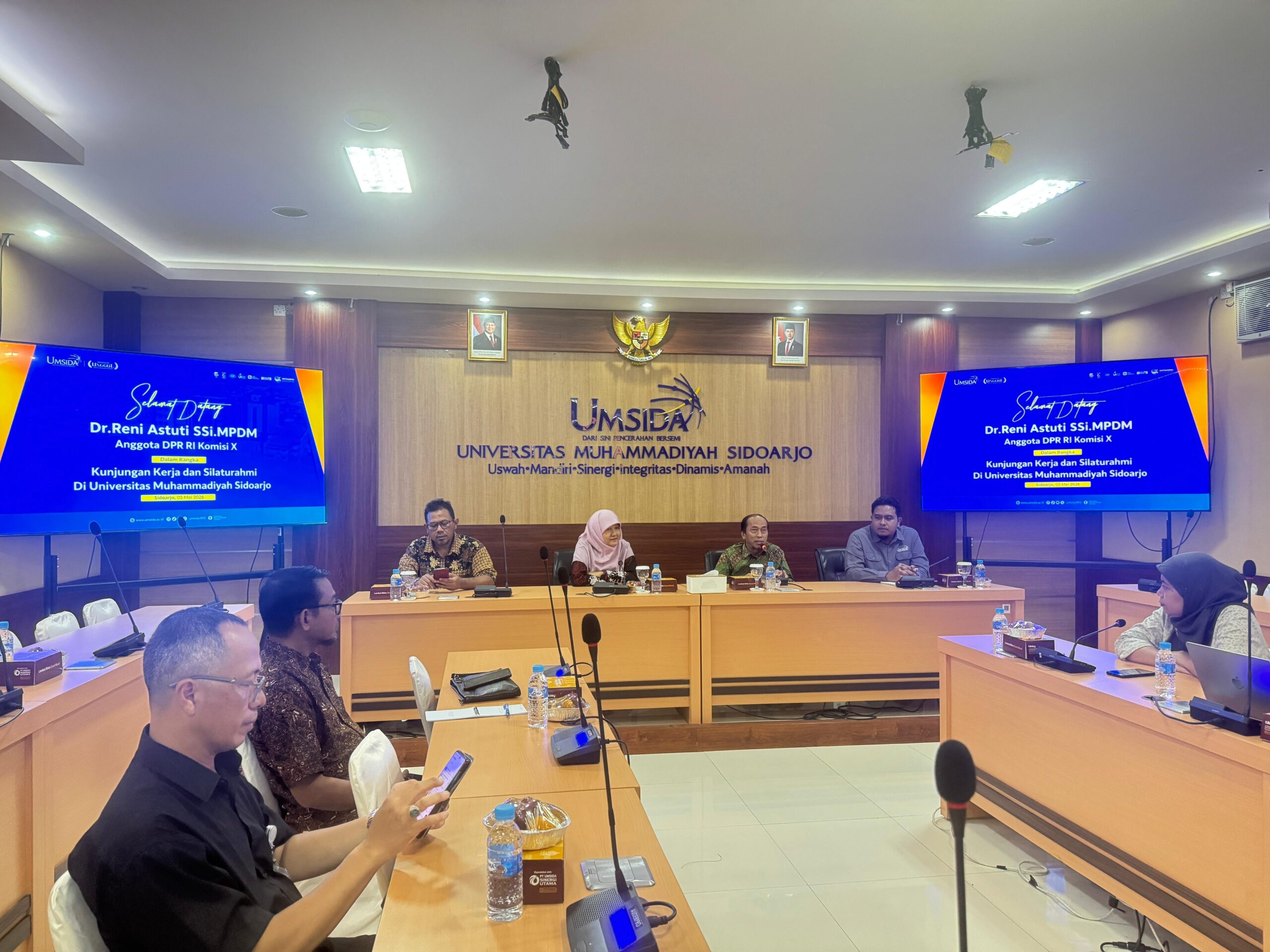 diskusi isu pendidikan tinggi