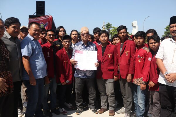 aksi IMM Umsida ke DPRD Sidoarjo