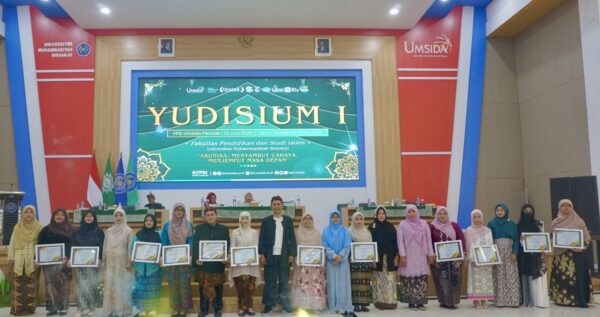 mahasiswa lulusan FPSI Umsida 2
