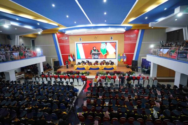 pesan pemkab sidoarjo untuk wisudawan umsida