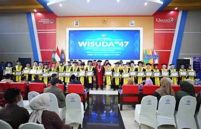 wisudawan umsida 1